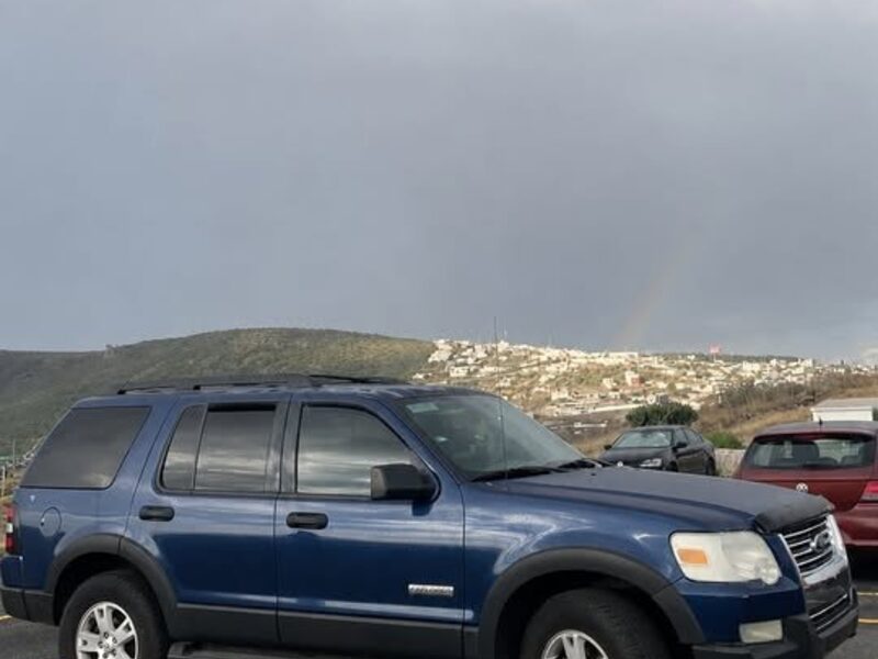 AmeriCars Querétaro - Ford Explorer